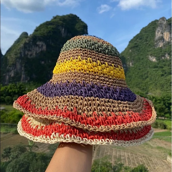 Summer Stripes Travel Sun Hat, Beach Foldable Straw Bucket Pliable Moldable Hat - Picture 3 of 4